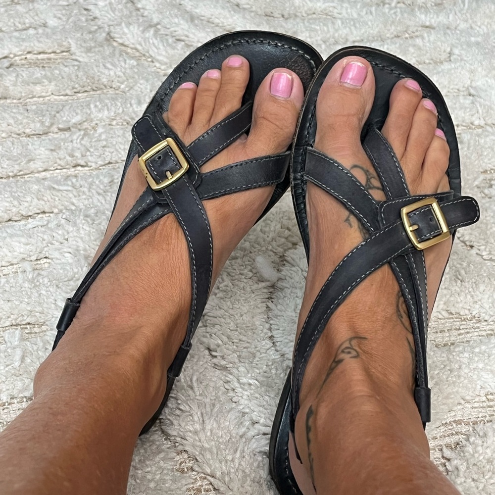 FREE PEOPLE Blck Leather Sandals-straps/ buckle sz 9 - Picture 3 of 3